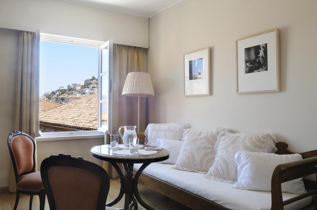 Hotel Leto Hydra Екстериор снимка